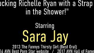 现场#1 视频: Rachel Starr and Gina Gerson suck on each other's ...